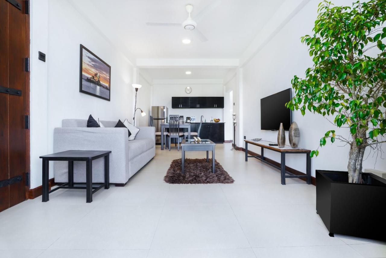 Regent Heights Aparthotel Kandy Bagian luar foto