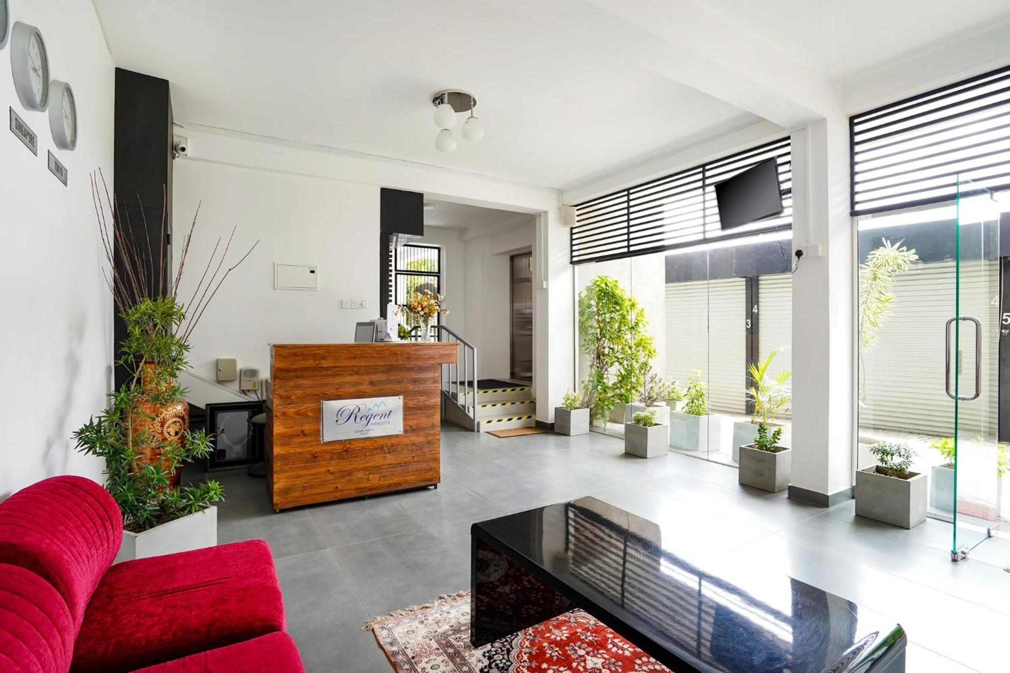 Regent Heights Aparthotel Kandy Bagian luar foto